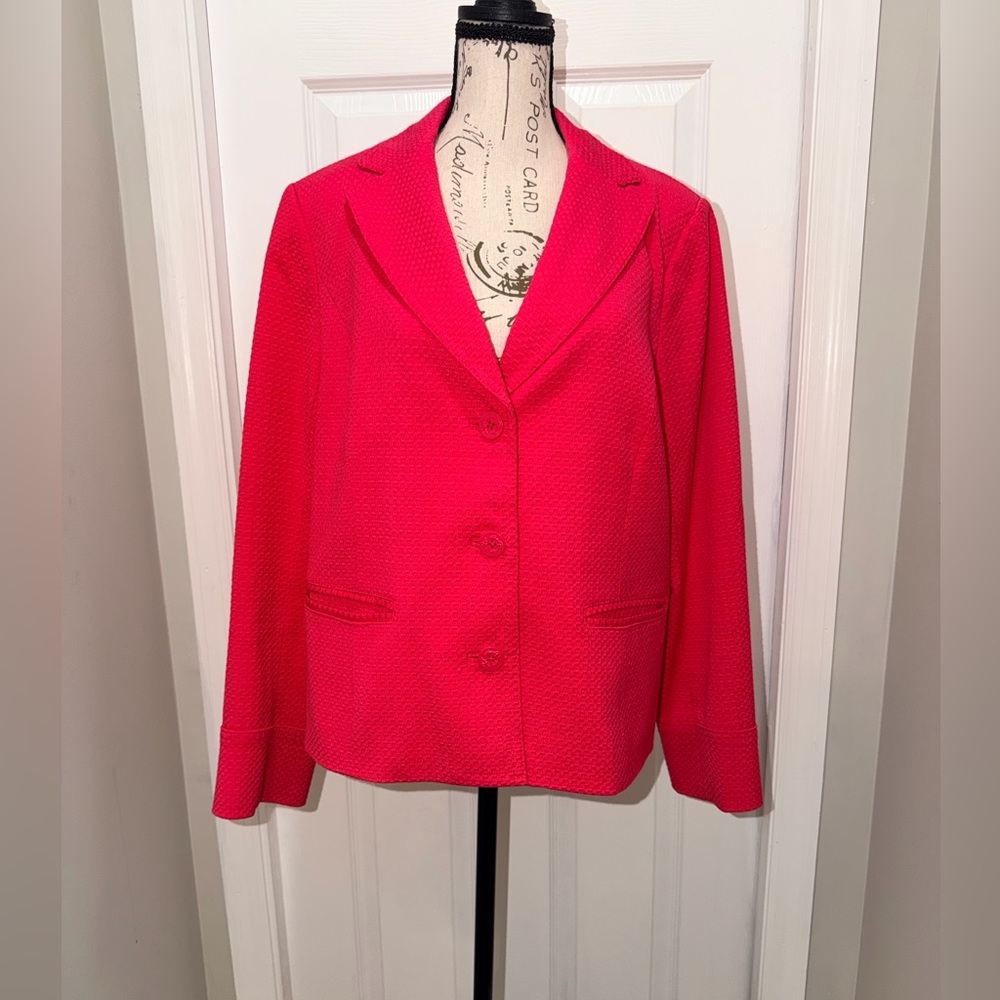 Women's Raspberry Pink Textured Blazer Jacket 3-button - Picture 4 of 9